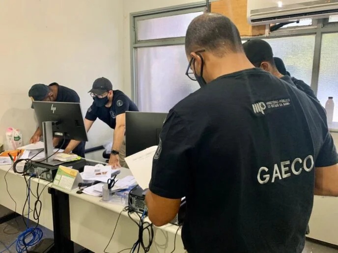 Advogados