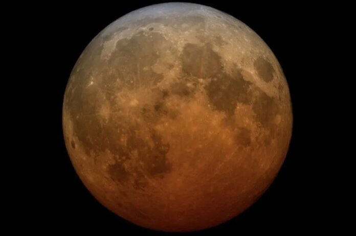 Eclipse Lunar